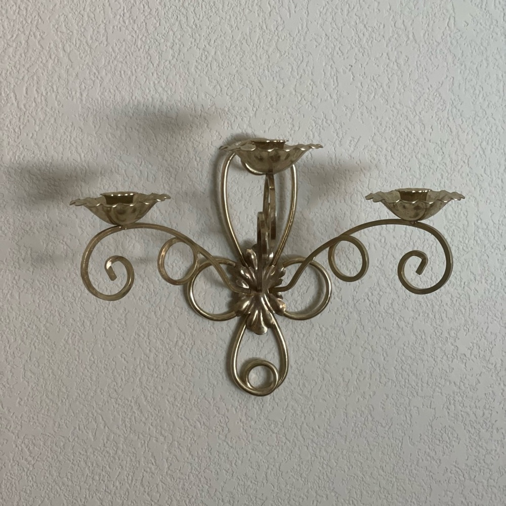 VINTAGE Solid BRASS Wall Sconce Candleholder for 3 Taper Candles Leaf Floral
